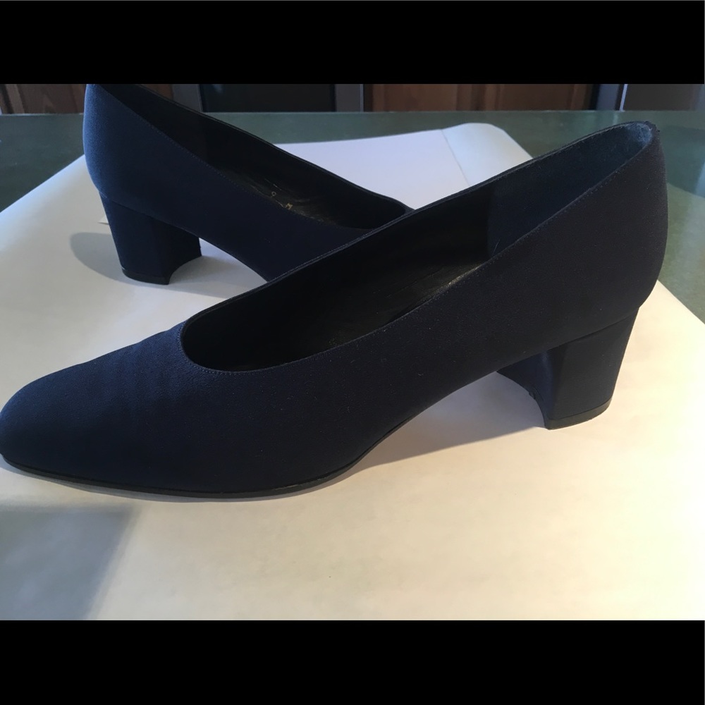 Bandolino pumps